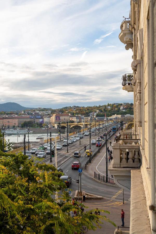 Апартаменты Luxury 3bedrm 2bathrm With Danube River View *