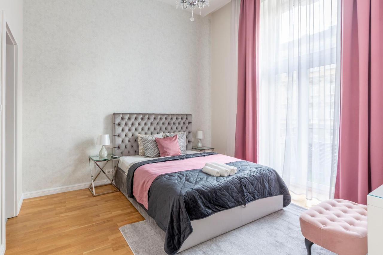 Luxury 3bedrm 2bathrm With Danube River View * Будапешт