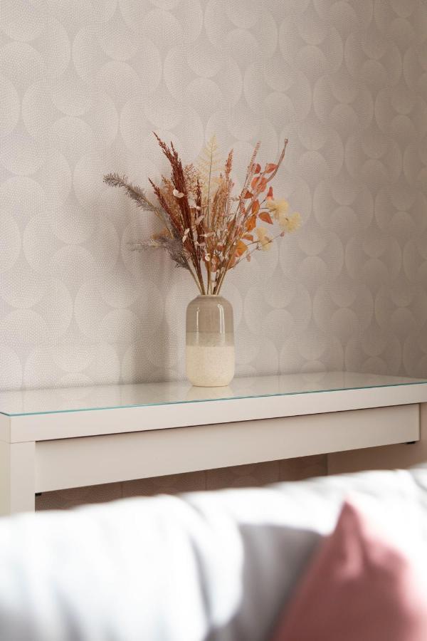 Luxury 3bedrm 2bathrm With Danube River View Апартаменты