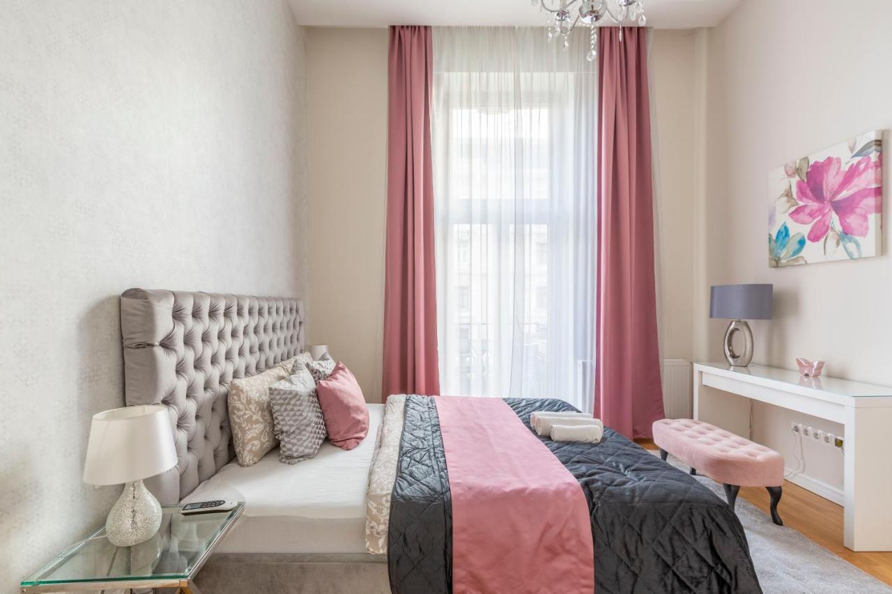 Luxury 3bedrm 2bathrm With Danube River View Apartament